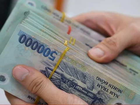 Tiền thưởng Tết, lương tháng thứ 13 sẽ tính thuế thu nhập cá nhân thế nào?