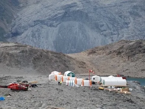 Sốt xình xịch mỏ đất hiếm 45 triệu tấn: Nằm ở hòn đảo lớn nhất thế giới, là ‘át chủ bài’ để Mỹ, châu Âu tự chủ đất hiếm ‘trong nhiều thế hệ’