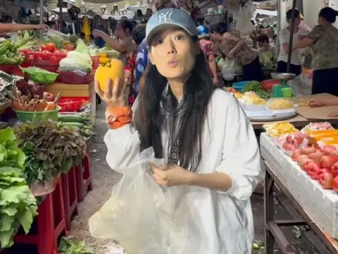 Khách Hàn chi 4 triệu/ngày chỉ để ăn “ngọc vàng” Việt Nam bán đầy ở chợ