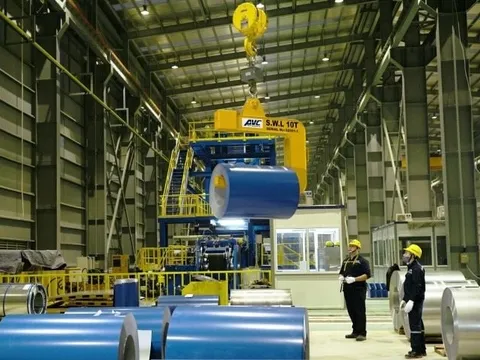 Hòa Phát hỗ trợ người dân Đắk Lắk 100.000m2 tôn lợp khắc phục hậu quả bão lũ