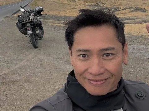 Chủ tịch showbiz đột ngột qua đời vì tai nạn giao thông