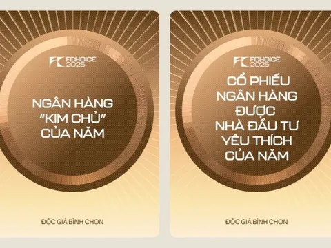 Chỉ ít giờ sau khi mở vote, 1 ngân hàng bất ngờ dẫn đầu cả 2 hạng mục Ngân hàng Kim Chủ của năm và Cổ phiếu ngân hàng được nhà đầu tư yêu thích