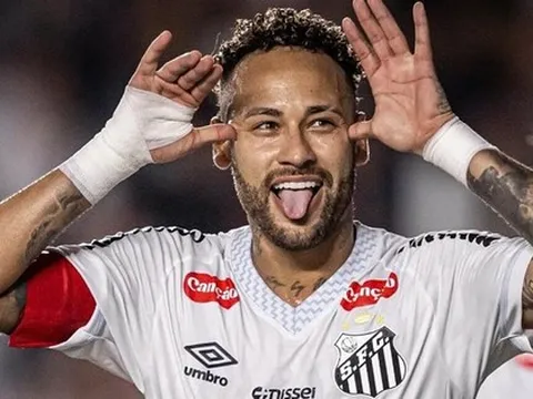 Neymar liều mình
