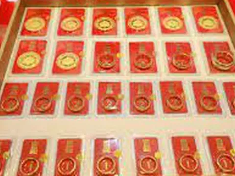 Cuối ngày 1/12: Giá vàng SJC, vàng nhẫn tăng đến 500 nghìn đồng/lượng so với tuần trước