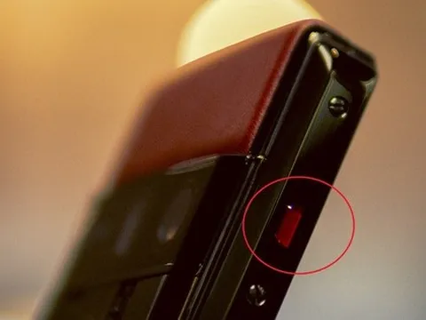 Bí ẩn về phím bấm vật lý "huyền thoại" trên điện thoại vẫn còn đến ngày nay