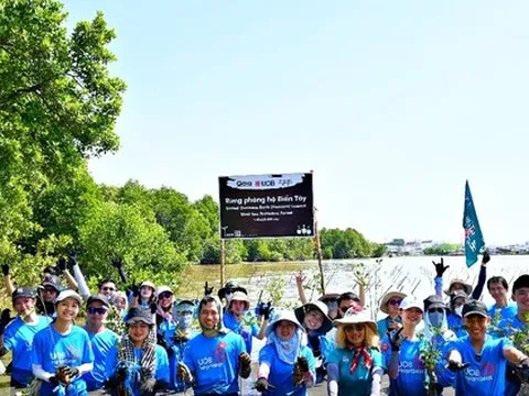 Ngân hàng UOB Việt Nam khởi động dự án trồng 10.000 cây tại rừng phòng hộ Biển Tây, chung tay vì nỗ lực chống biến đổi khí hậu ở Việt Nam