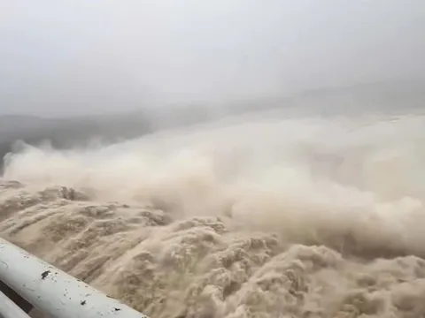 Hậu xả lũ kỷ lục, chủ thủy điện Sông Ba Hạ đề xuất hỗ trợ Đắk Lắk 6 tỷ đồng