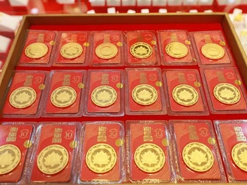 Ngày 4/12: Giá vàng SJC, vàng nhẫn đồng loạt giảm đến 1 triệu đồng/lượng