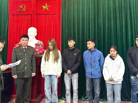 Bóc gỡ đường dây mua bán tài khoản ngân hàng để phục vụ cờ bạc trực tuyến