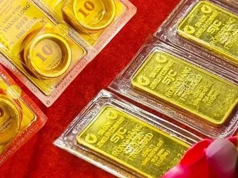 Giá vàng tăng hơn 60% sau một năm