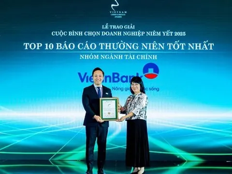Hai giải thưởng uy tín ghi nhận nỗ lực minh bạch trong hoạt động quản trị của VietinBank