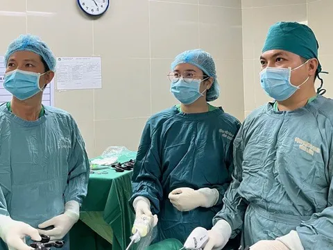 Vĩnh Long nội soi cắt u GIST dạ dày hiếm gặp, bảo tồn tối đa chức năng