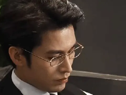 Hé lộ gia cảnh thật của 1 "tổng tài" nổi tiếng trên mạng