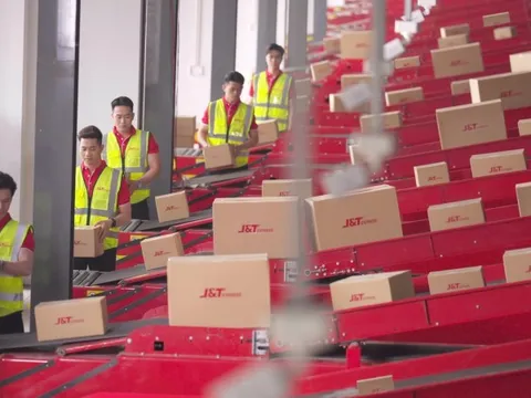 J&T Express tăng cường vận hành, đáp ứng nhu cầu bùng nổ dịp cuối năm