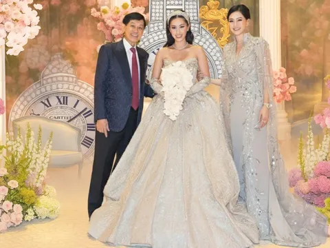 Tài sản gần 5 tỷ đồng trong tay người phụ nữ khiến tỷ phú Johnathan Hạnh Nguyễn si tình