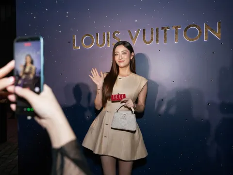 Sắc vóc nổi bật của nàng hậu học Tiến sĩ giữa tiệc thời trang xa xỉ quy tụ dàn sao hạng A