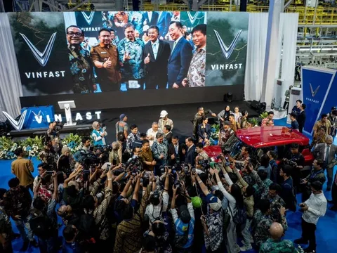 Quá nhanh: VinFast khánh thành nhà máy xe điện thứ 4 vốn 1 tỷ USD tại Xứ sở vạn đảo