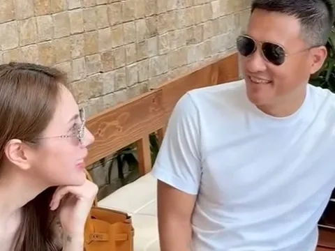 Clip bị bắt gặp lộ rõ thái độ Thuỷ Tiên - Công Vinh giữa tin đồn hôn nhân