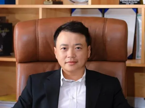 Khởi tố thêm tội danh trốn thuế với Shark Bình