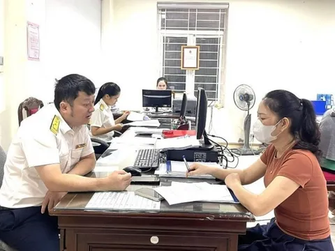 Thuế các địa phương 'cầm tay chỉ việc', quyết tâm xóa bỏ thuế khoán trước năm 2026