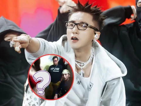 Lộ ảnh hiếm thời Sơn Tùng M-TP đi hát hội chợ, 1 ánh nhìn "tố cáo" tất cả