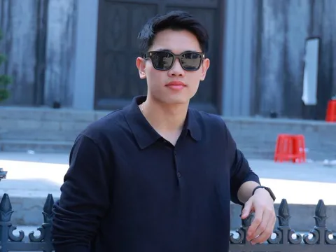 "Trai đẹp" Đình Bắc đang hẹn hò bạn gái lớn hơn 6 tuổi?