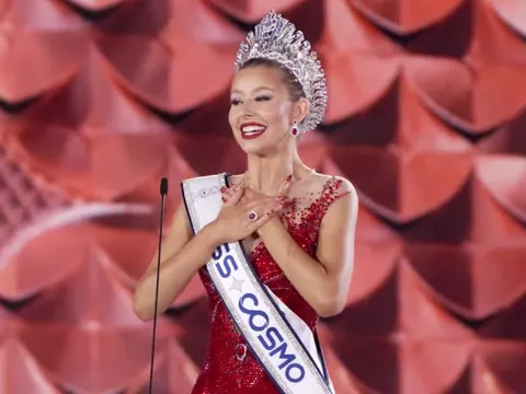 Người đẹp Mỹ đăng quang Miss Cosmo 2025
