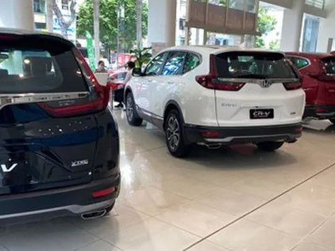 Đề xuất giảm lệ phí đăng ký ô tô: Chưa đủ kích sức mua