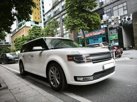 Hàng hiếm Ford Flex đời 'chót' tại Việt Nam rao bán lại với giá ngang Everest mới: Dáng hộp như Ranger Rover, dùng chung nhiều linh kiện với Explorer