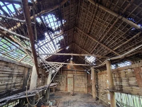 Khu bảo tồn văn hóa 10,5 tỷ đồng ở Quảng Ngãi xuống cấp trầm trọng, phải tháo dỡ vì lo... sập