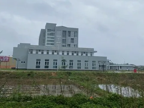 Thanh tra chỉ ra sai sót đấu thầu, chủ đầu tư nói do "lỗi đánh máy"