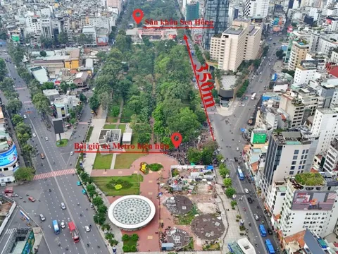 Cận cảnh sân khấu Sen Hồng trước ngày thành bãi giữ xe metro