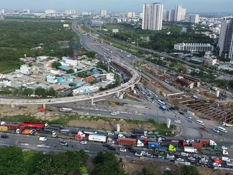 Hình ảnh công trường nút giao An Phú những ngày cuối năm