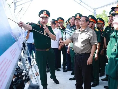 Thủ tướng kiểm tra, đôn đốc một số dự án hạ tầng chiến lược tại Cà Mau