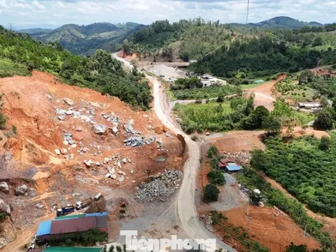 Cảnh cáo nhà thầu thi công quốc lộ 28B kiểu 'rùa bò'