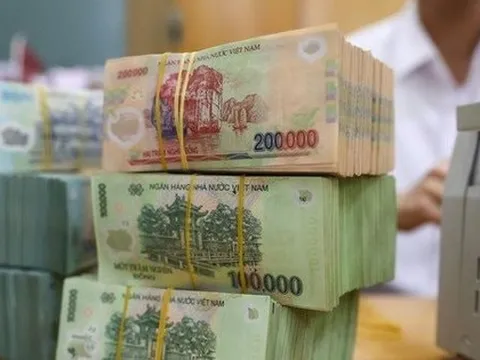 Một ngân hàng vừa tăng lãi suất tiết kiệm 6 tháng lên trên 7%/năm