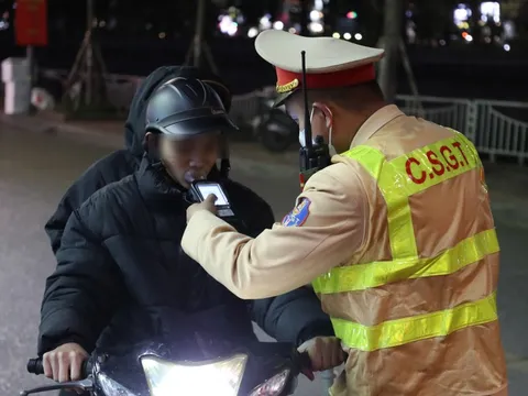 Hơn 3.200 tài xế bị xử phạt vi phạm nồng độ cồn trong ngày đầu năm