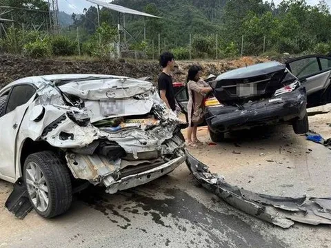 Tai nạn liên hoàn trên cao tốc La Sơn - Hòa Liên, nhiều xe hư hỏng