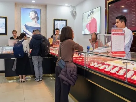 Ngày 6/1: Giá vàng tăng tới 1,8 triệu đồng