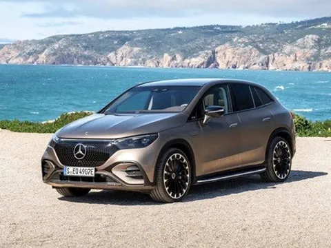 Mercedes-Benz tung ưu đãi đầu năm mới - tổng giá trị cao nhất là 68 triệu đồng, miễn phí bảo dưỡng 2 năm