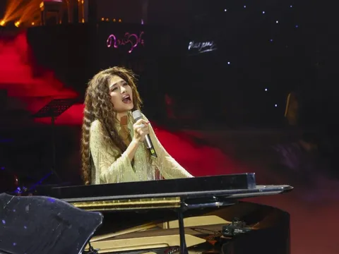 Quang Hà, Ngọc Anh 3A khiến khán phòng lặng đi khi hát nhạc Trịnh Công Sơn - Phú Quang