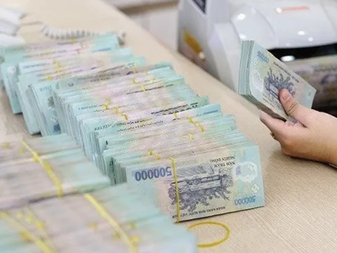 Tuần qua, một ngân hàng bất ngờ giảm lãi suất tiết kiệm