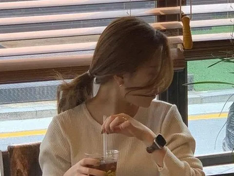 Tiêu tiền kiểu này thì hết tiền không oan, ăn còn không đủ chứ nói gì mua nhà tậu xe