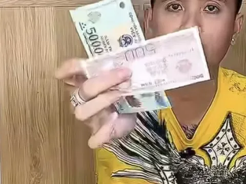Cẩn trọng với chiêu trò đổi tiền mới, mua tiền xưa giá 500.000 đồng/tờ