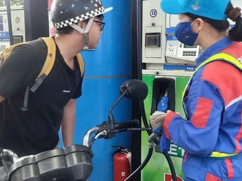 "2026 là năm cách mạng, chuyển đổi chủng loại xăng dầu"