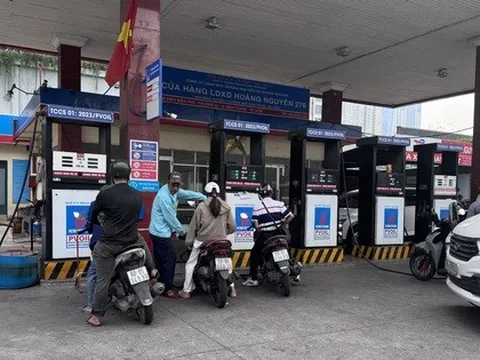 Doanh nghiệp bán lẻ xăng dầu lại "kêu trời" vì chiết khấu thấp kéo dài