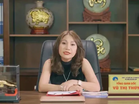 Nữ chủ tịch bán 'chui' cổ phiếu