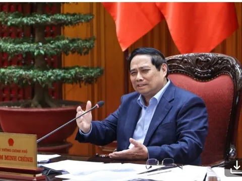 Thủ tướng họp về phát triển công nghiệp đất hiếm