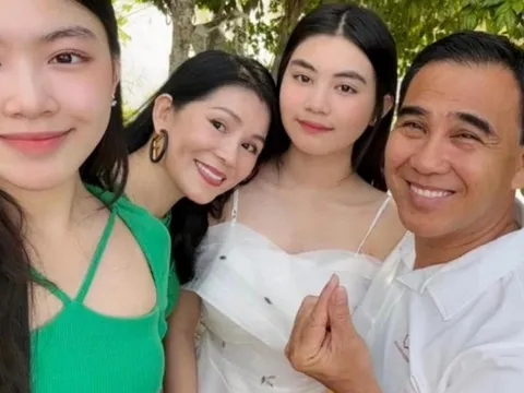 MC Quyền Linh nói về 2 con gái: Bụt chùa nhà không thiêng, vì sao thế?
