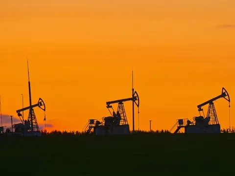 Nga đón cú sốc nặng: Một khách ruột chuẩn bị quay lưng với Moscow, nhập khẩu dầu từ Venezuela